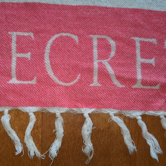 COPY - Victoria's secret blanket, throw - Picture 2 of 3